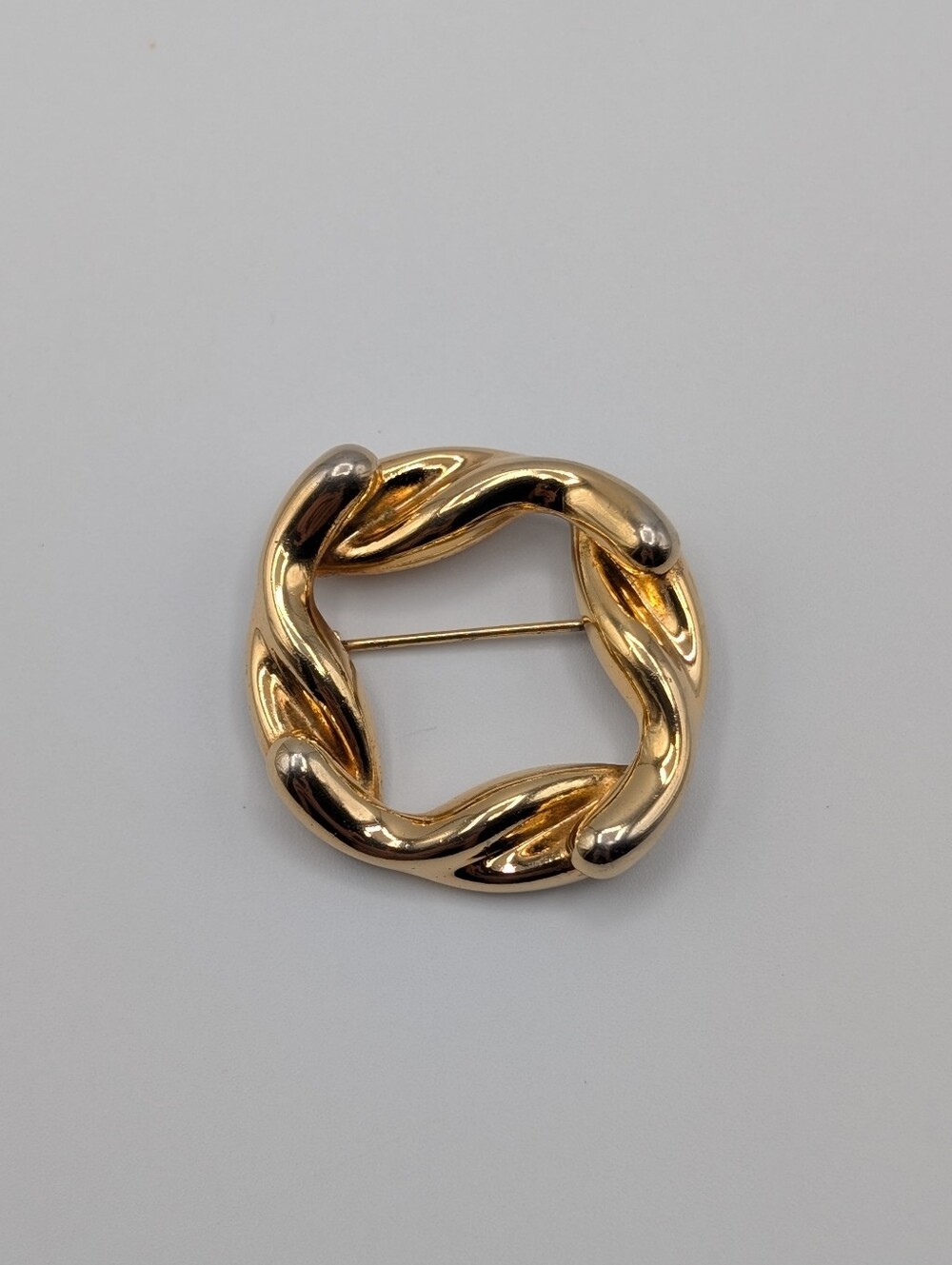 1975 Grosse Christian Dior Germany Gold Plated Twisted Circle Wreath Brooch Pin